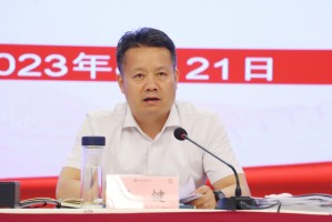 乌鲁木齐水利改革与发展的领航者，水利厅厅长