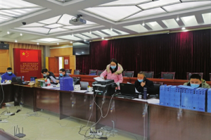 科学防控精准施策 守护山城健康