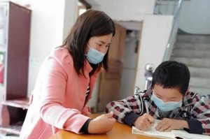 疫情下的家教新挑战，幼儿园孩子的成长与家长的责任