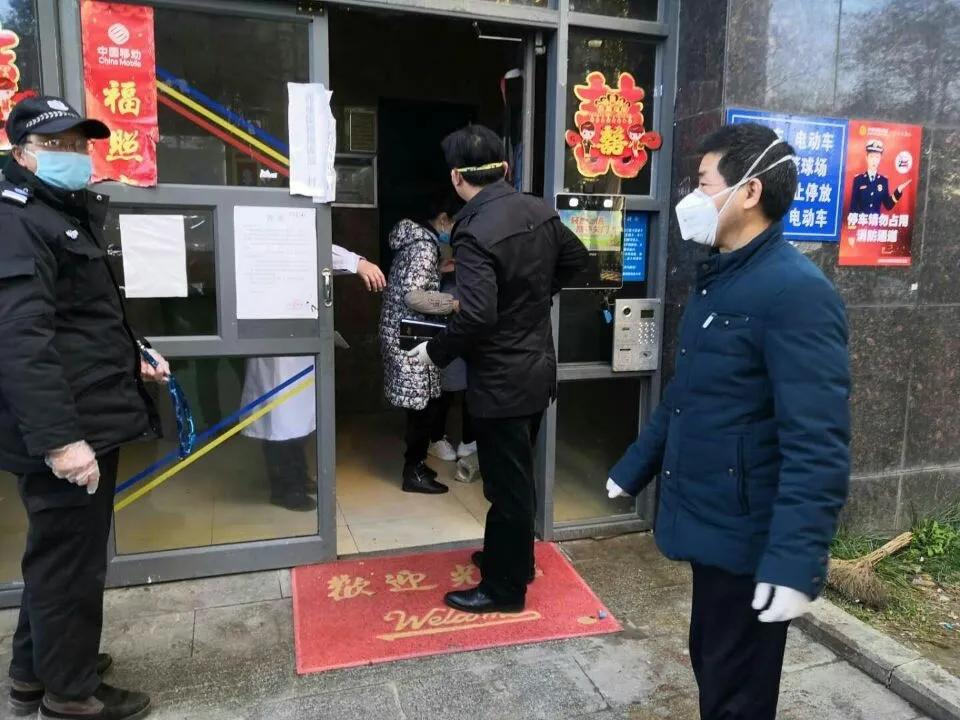 湖北省疫情防控的艰难历程与成效