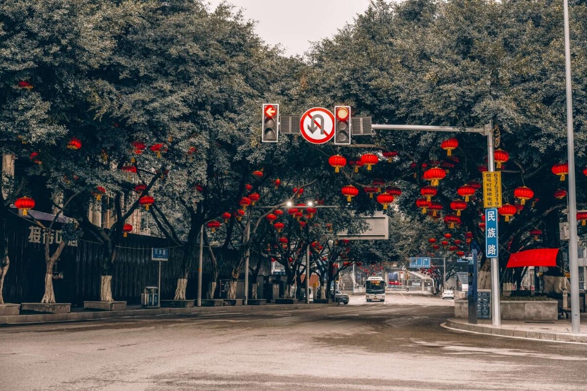 疫情下的重庆，封城记忆与希望重启