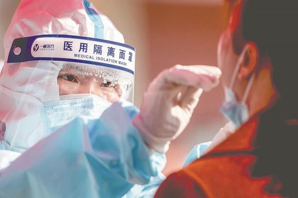 福建全面升级疫情防控措施，保障人民健康安全