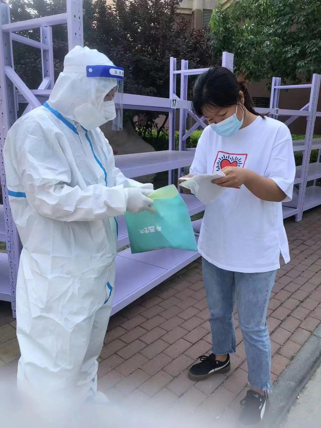 疫情管控何时结束？全球抗疫之路与未来展望