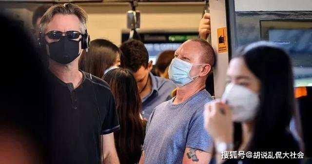 疫情下的悲剧，武汉一家三口遭灭门，社会反思与人性考验