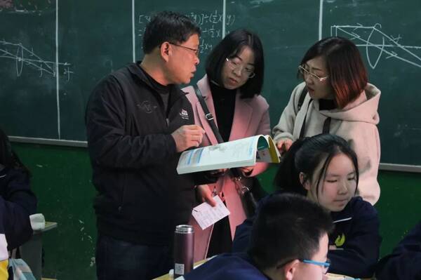 探索教育创新，引领未来之路，陕西省丹凤中学官网