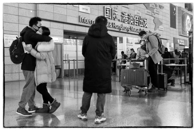上海抗击肺炎展现城市韧性与人民力量